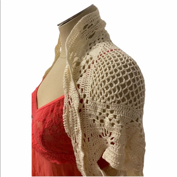 Victoria’s Secret Angels Crochet Shrug - Picture 3 of 5